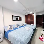 Amplio Apartamento Para Grupos Cerca Al Mar Por Parceros Group