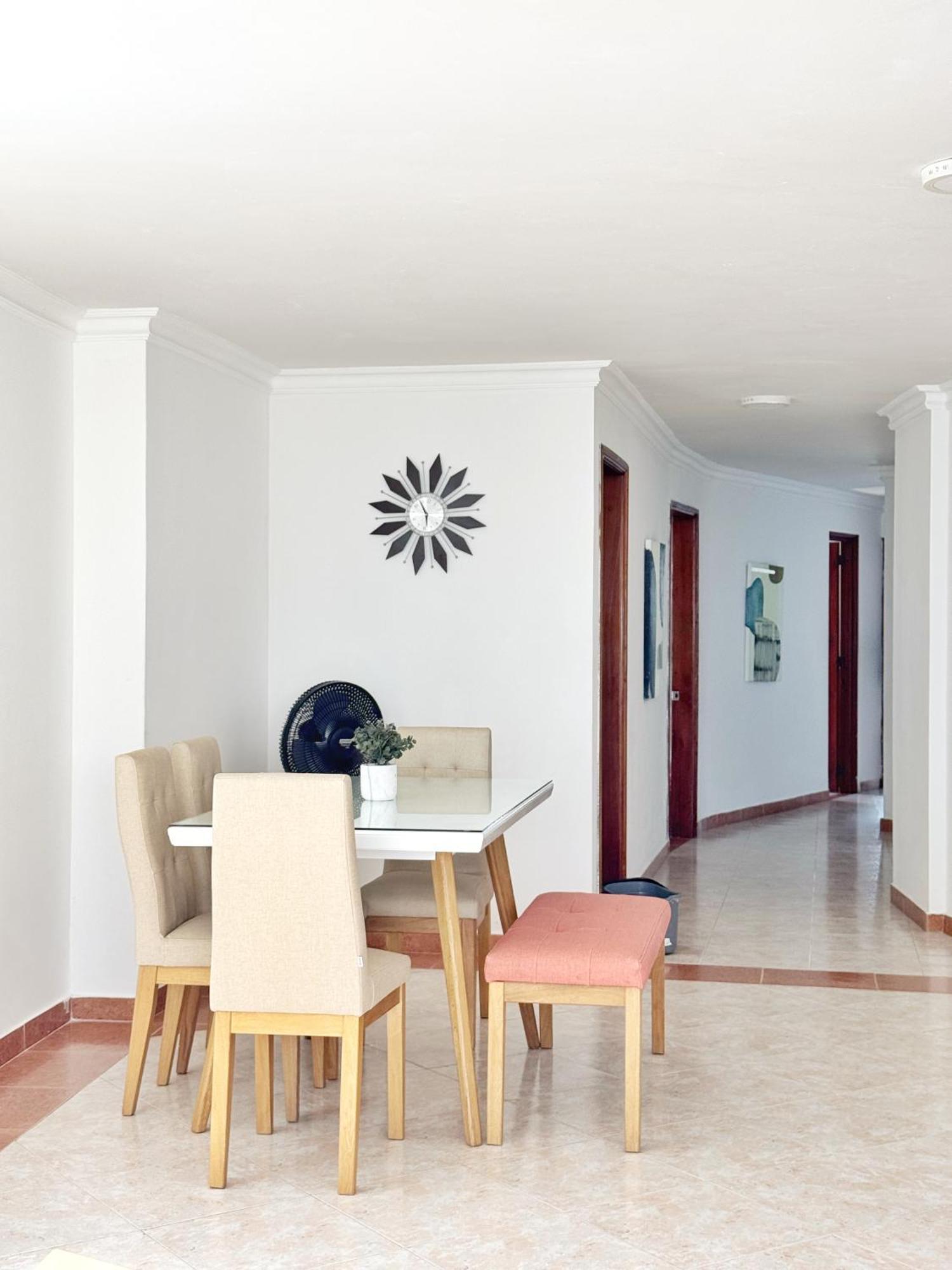 Amplio Grupos Cerca Al Mar Por Parceros Group Apartamento Cartagena